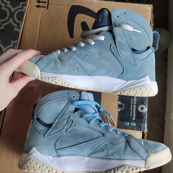 Used Air Jordan retro 7 pantone mens size 10 main image 5